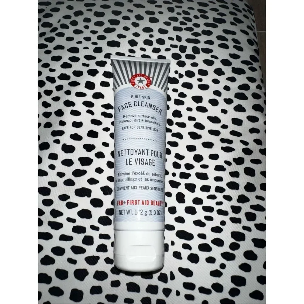 FIRST AID BEAUTY  FACE CLEANSER NEW/SEALED 5 OZ